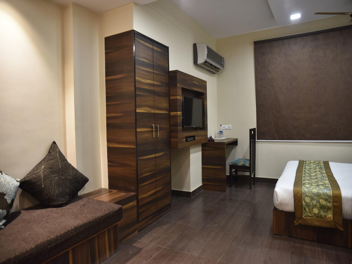 Hotel Rang Mahal Near Jaipur International Airport Exterior photo